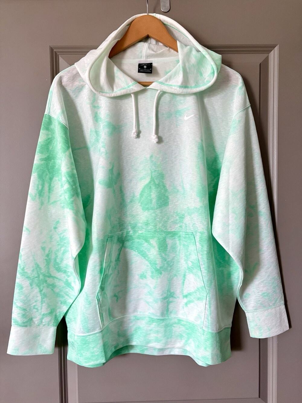 Nike Womens Dri-FIT Icon Clash Green Tie-Dye Hoodie Sweatshirt Sz M Gym Training